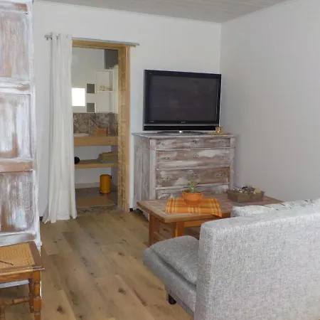 Bed & Breakfast De Wabisabiboerderij